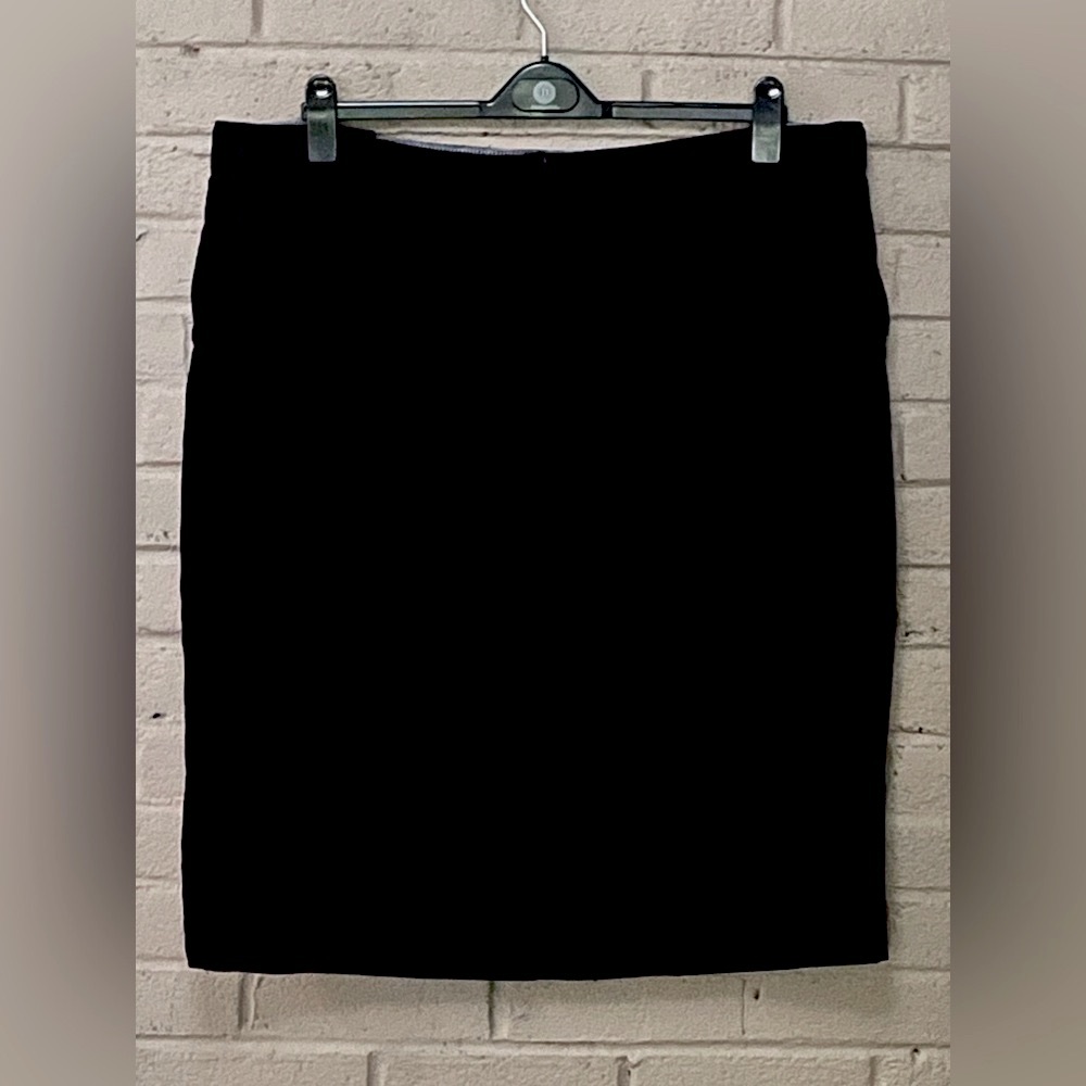 Lands’End black corduroy skirt 18 W